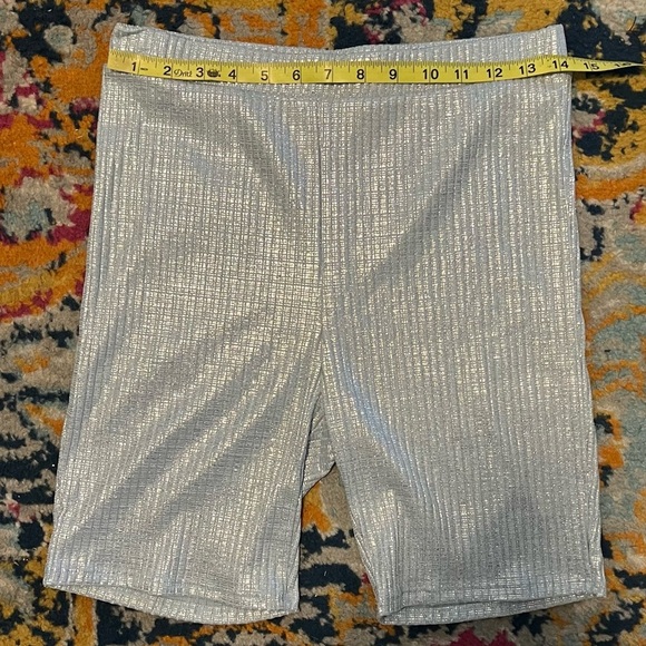 Metallic Matching Short Set 🥳 - Picture 3 of 8